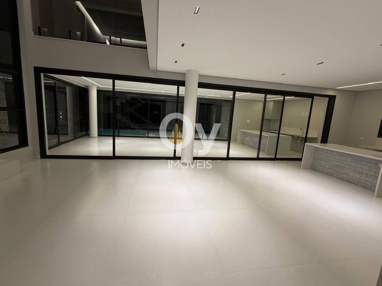 sobrado no Alphaville 2 Urbanova | R$ 4,7 Mi, Estuda Permuta de até 40%
