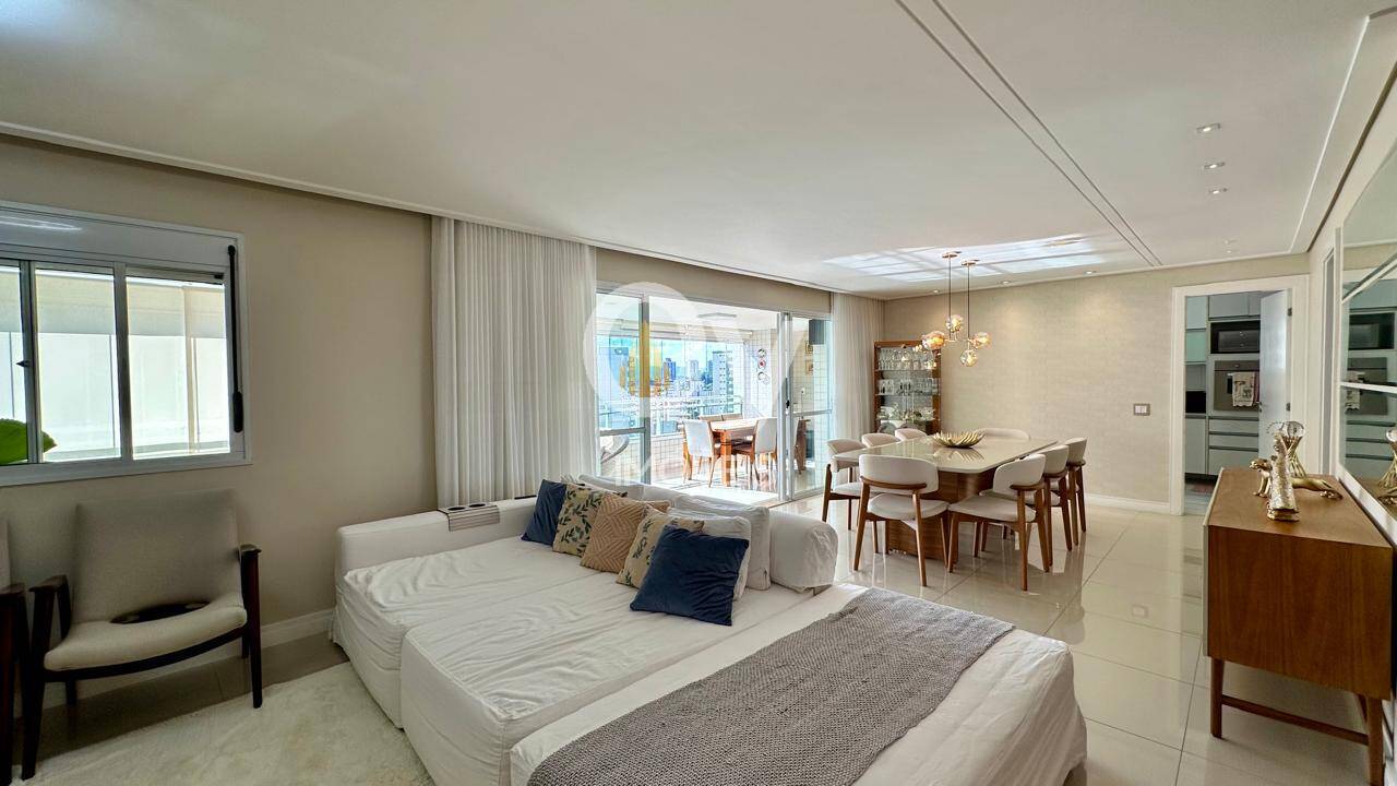 Apartamento à venda Gran Club / 182m2 / 3 suites