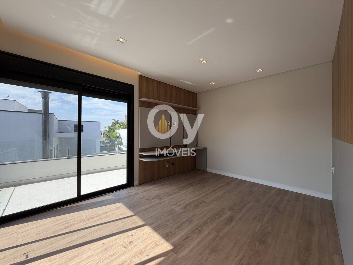 Sobrado Volpe Alphaville II SJC | Projeto Ohira, 5 Suítes e Vista