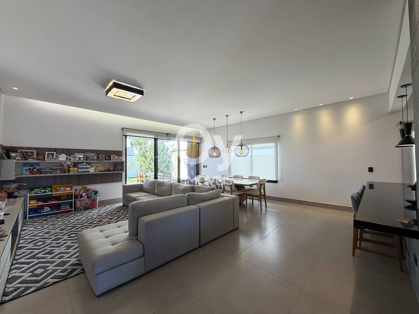 Casa Residencial Mônaco SJC | 450m² Terreno, 3 Quartos e Gourmet