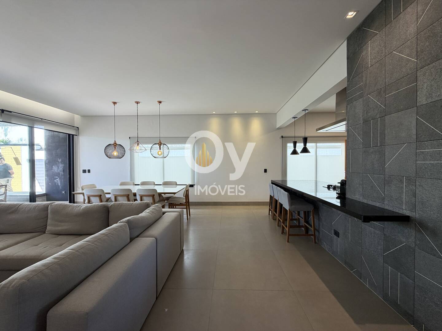 Casa Residencial Mônaco SJC | 450m² Terreno, 3 Quartos e Gourmet