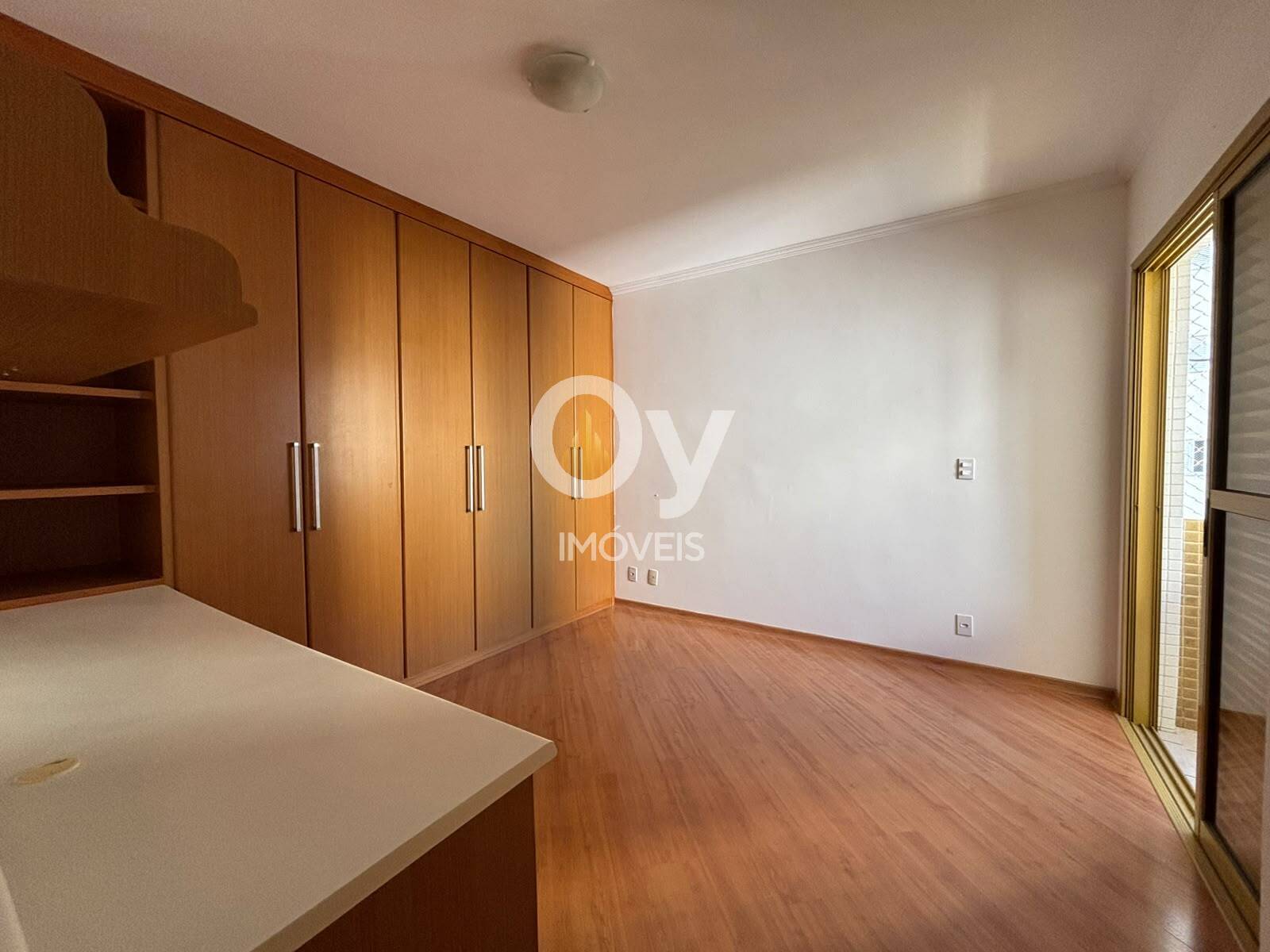 Apartamento Jd. Aquarius | 111 m² | 3 dormitórios sendo 1 suíte | 2 vagas