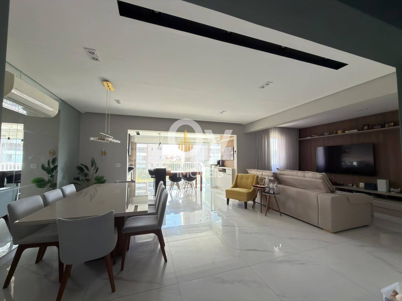 Apartamento Mobiliado| 122 m² | 2 dormitórios (1 Suíte) + 1 reversível