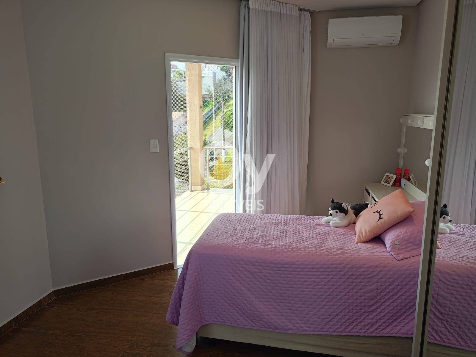 Casa de Alto Padrão no Condomínio Mirante do Vale em Jacareí