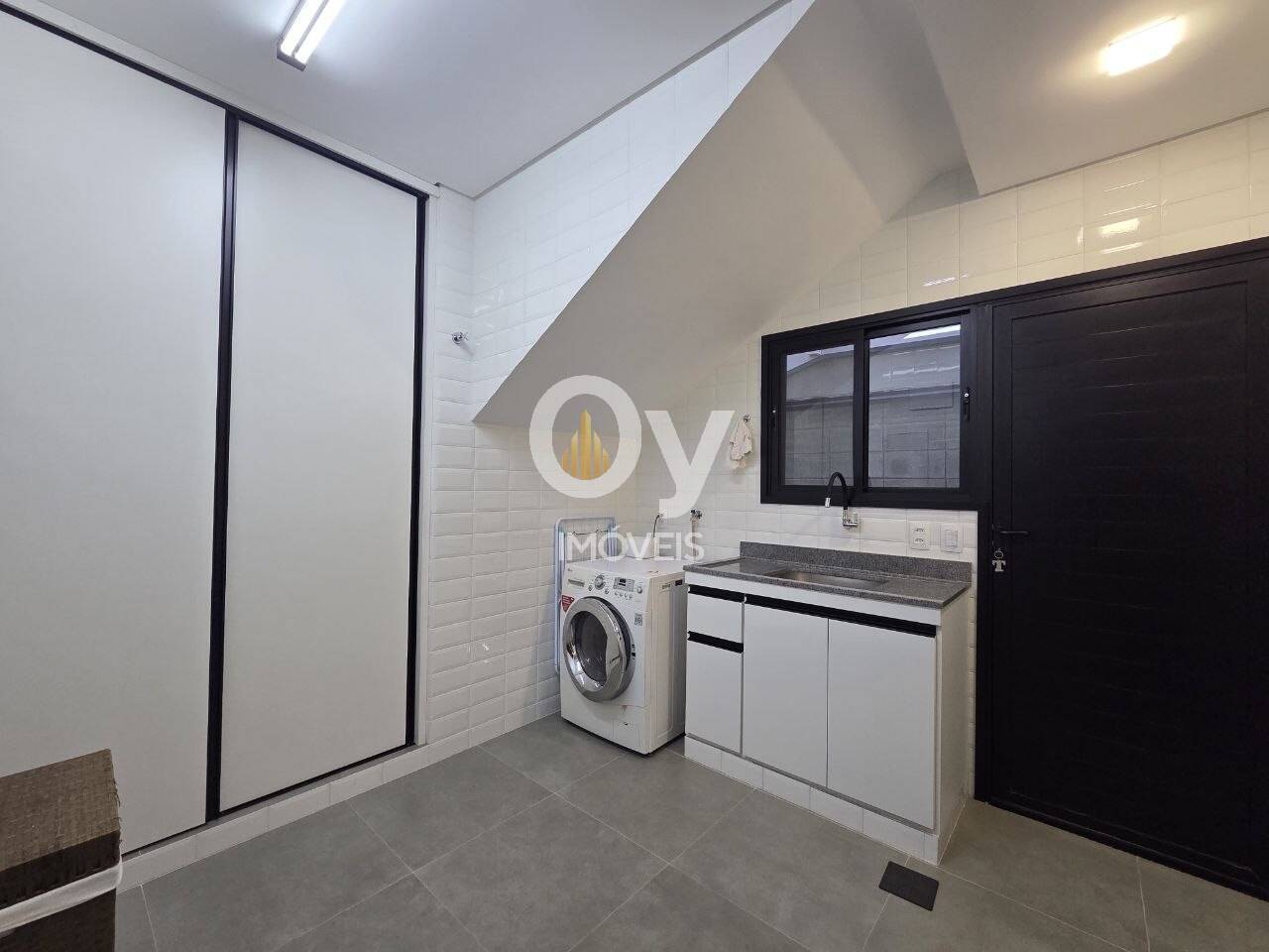 Casa Montserrat SJC | Projeto Otta Albernaz, 338m² e Vista APP