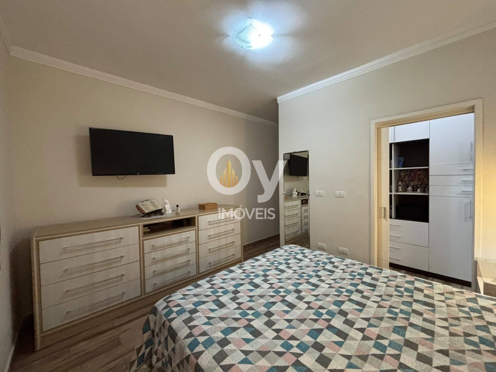 Excelente sobrado à venda| 400 m² C | 4 dormitórios sendo 3 Suítes |4 Vagas