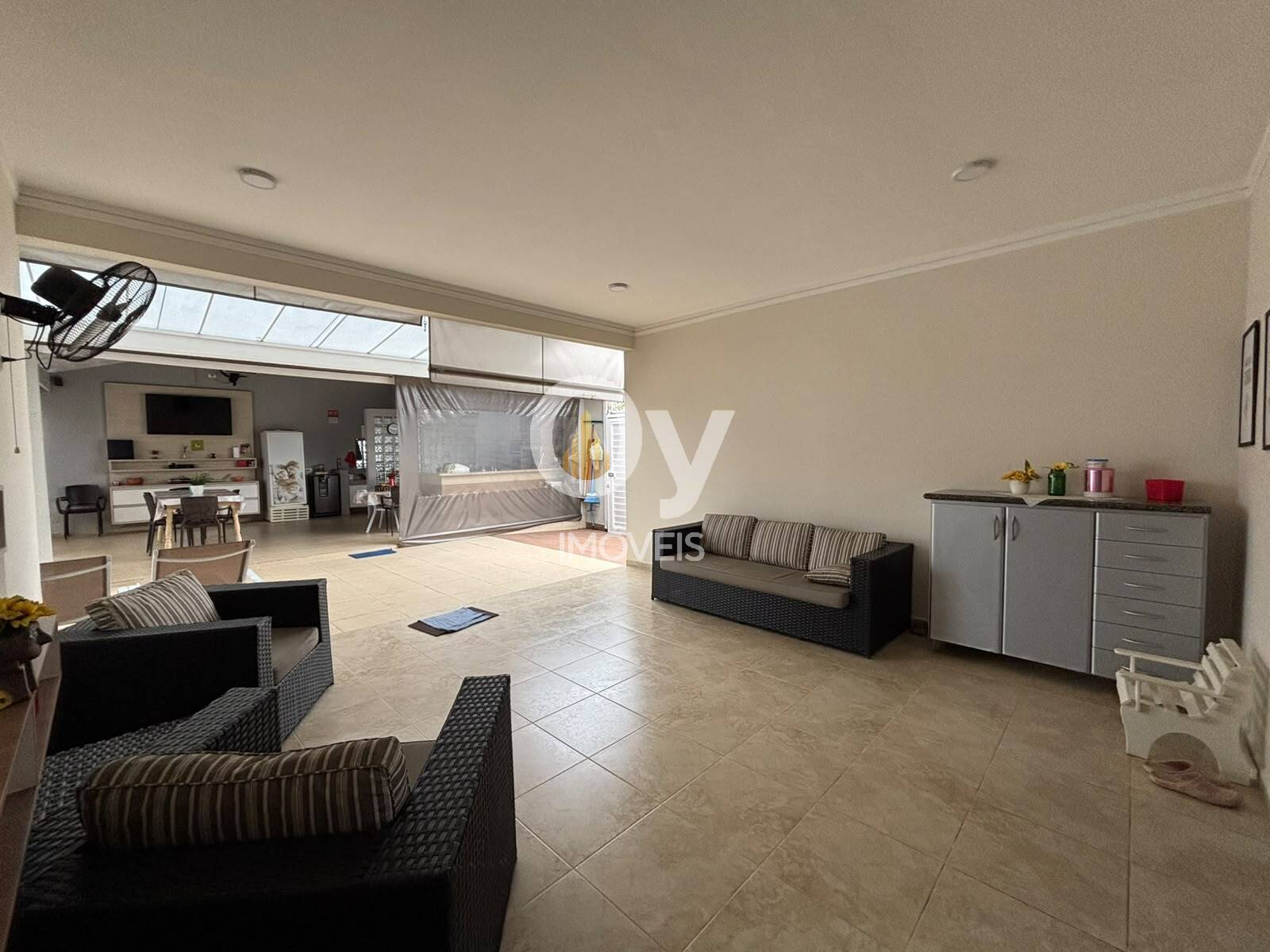 Excelente sobrado à venda| 400 m² C | 4 dormitórios sendo 3 Suítes |4 Vagas