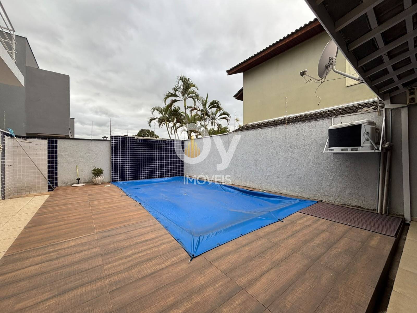 Excelente sobrado à venda| 400 m² C | 4 dormitórios sendo 3 Suítes |4 Vagas