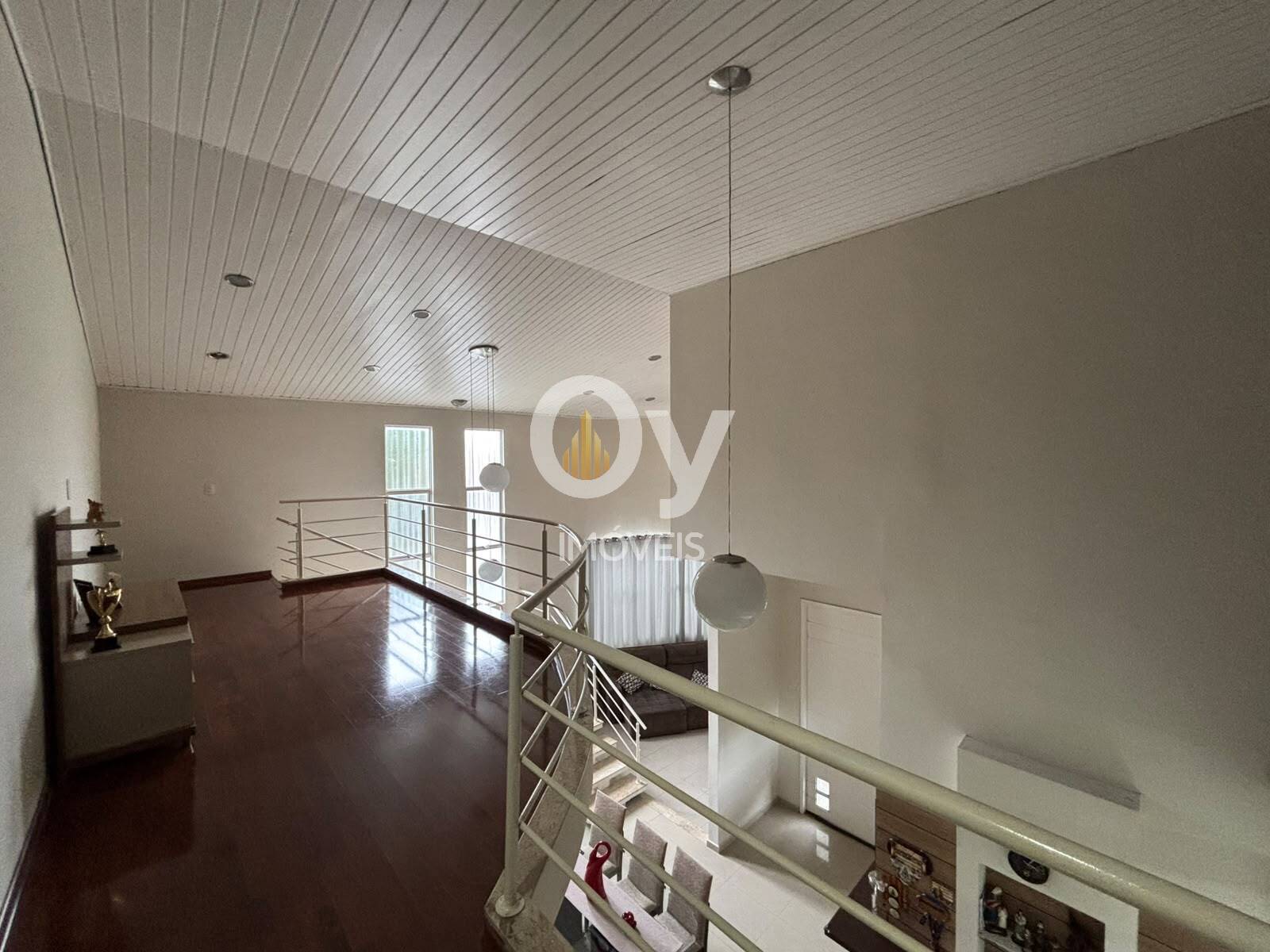 Excelente sobrado à venda| 400 m² C | 4 dormitórios sendo 3 Suítes |4 Vagas