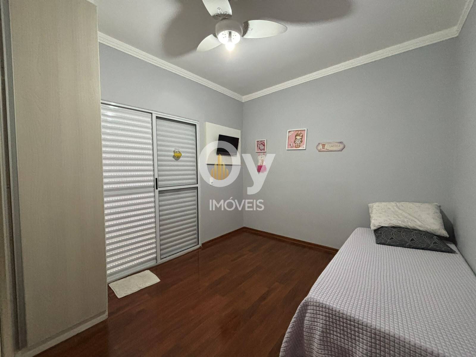 Excelente sobrado à venda| 400 m² C | 4 dormitórios sendo 3 Suítes |4 Vagas