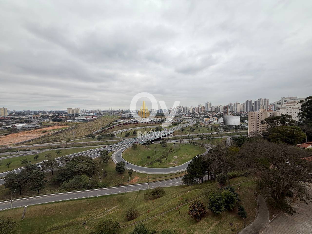 Apartamento Pronto para Morar Vila Ema | 2 Suítes, Ar e Hobby Box