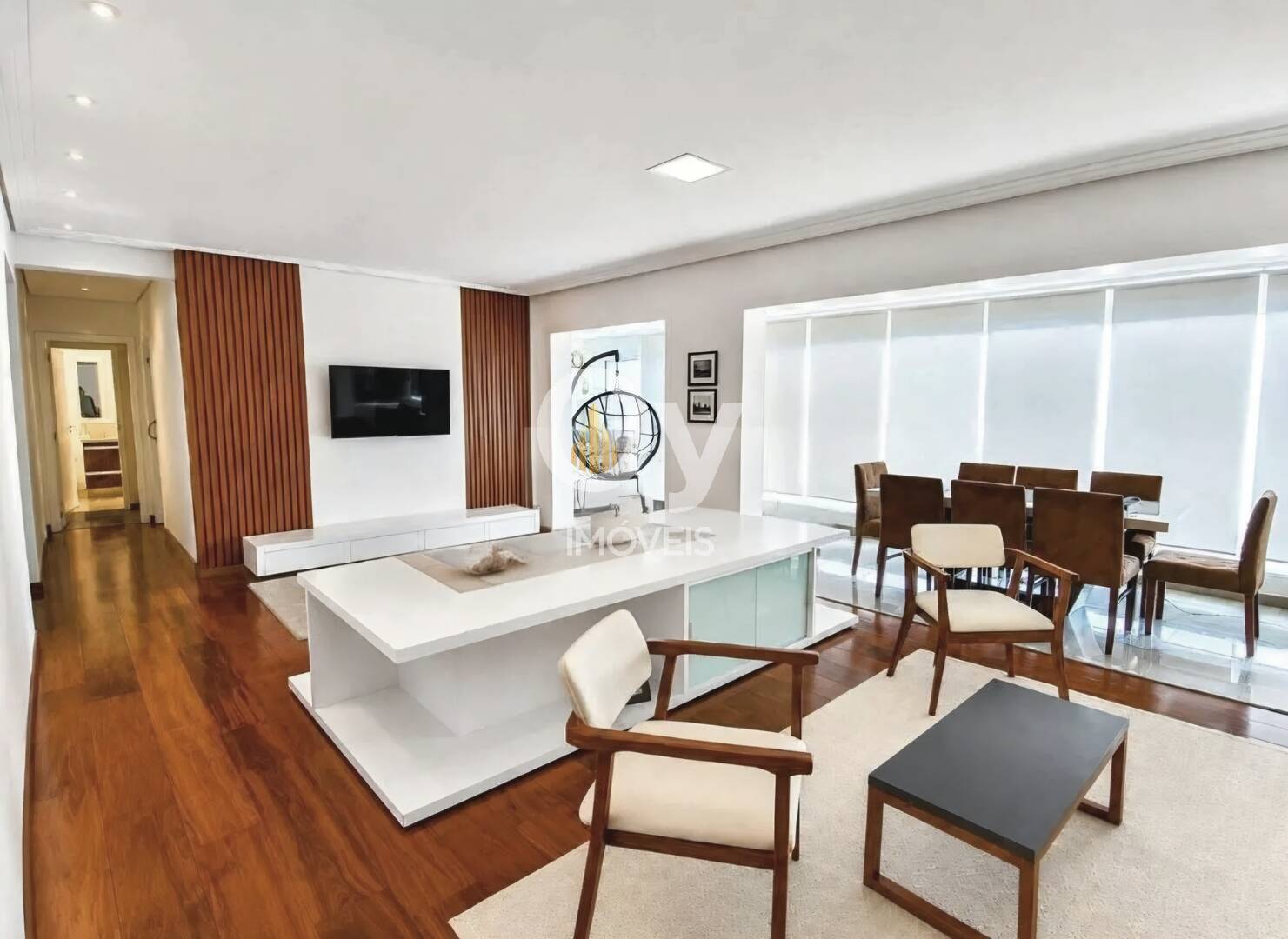 Apartamento 156m², 3 Suítes, Sol da Manhã e Vista Privilegiada em SJC