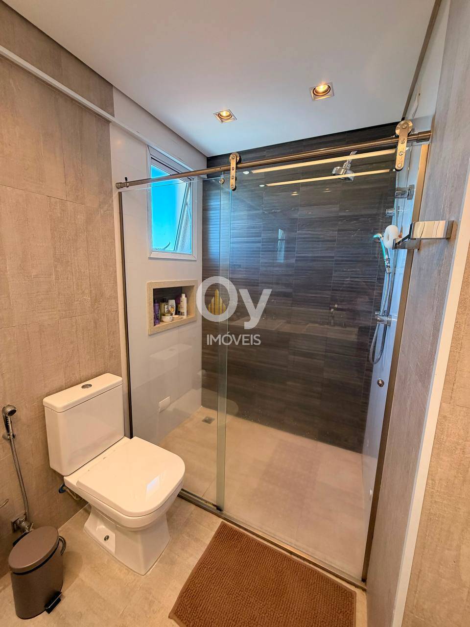 Apartamento de 156m² com 3 Suítes, Varanda Gourmet e Vista Livre