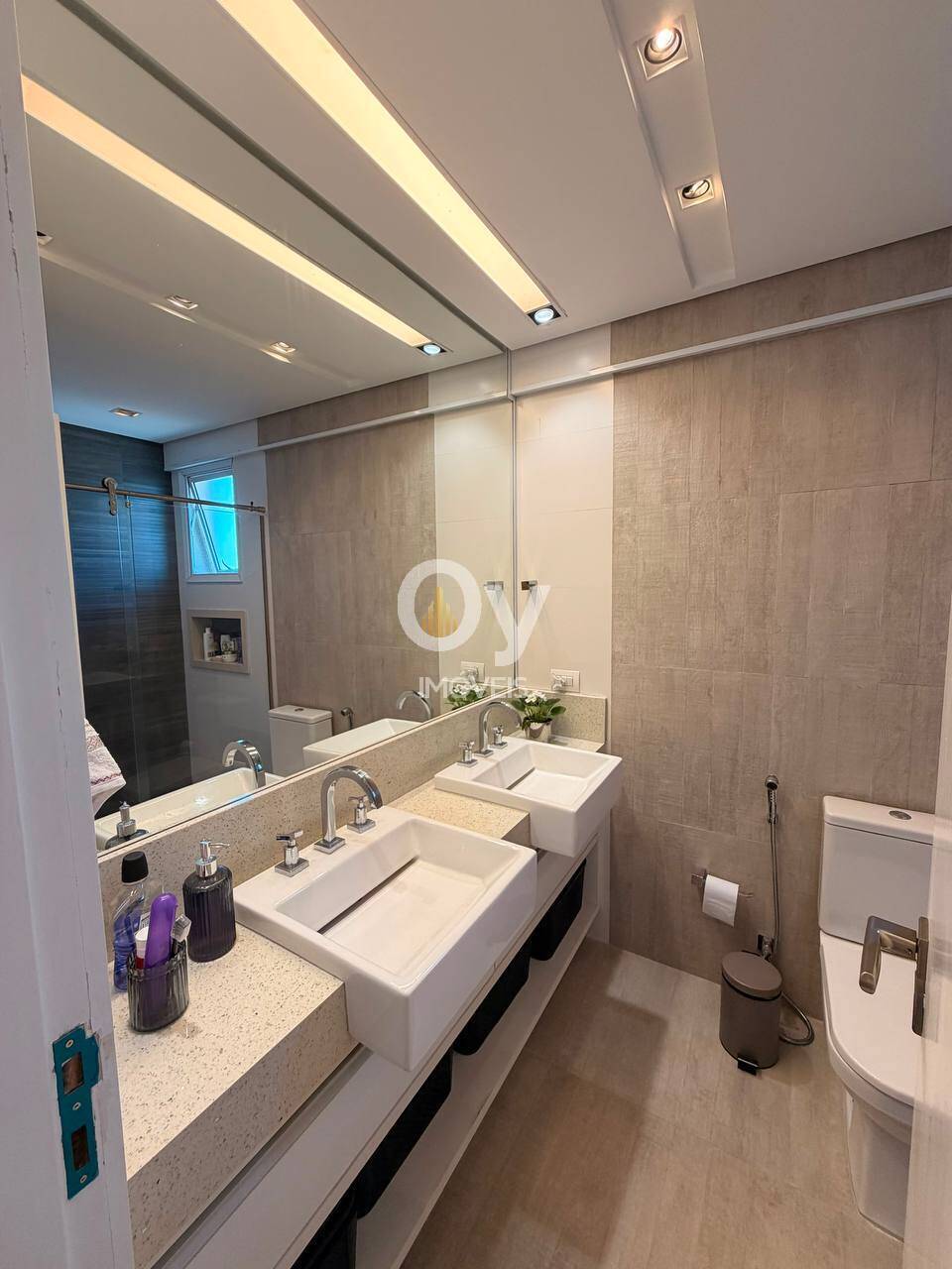 Apartamento de 156m² com 3 Suítes, Varanda Gourmet e Vista Livre
