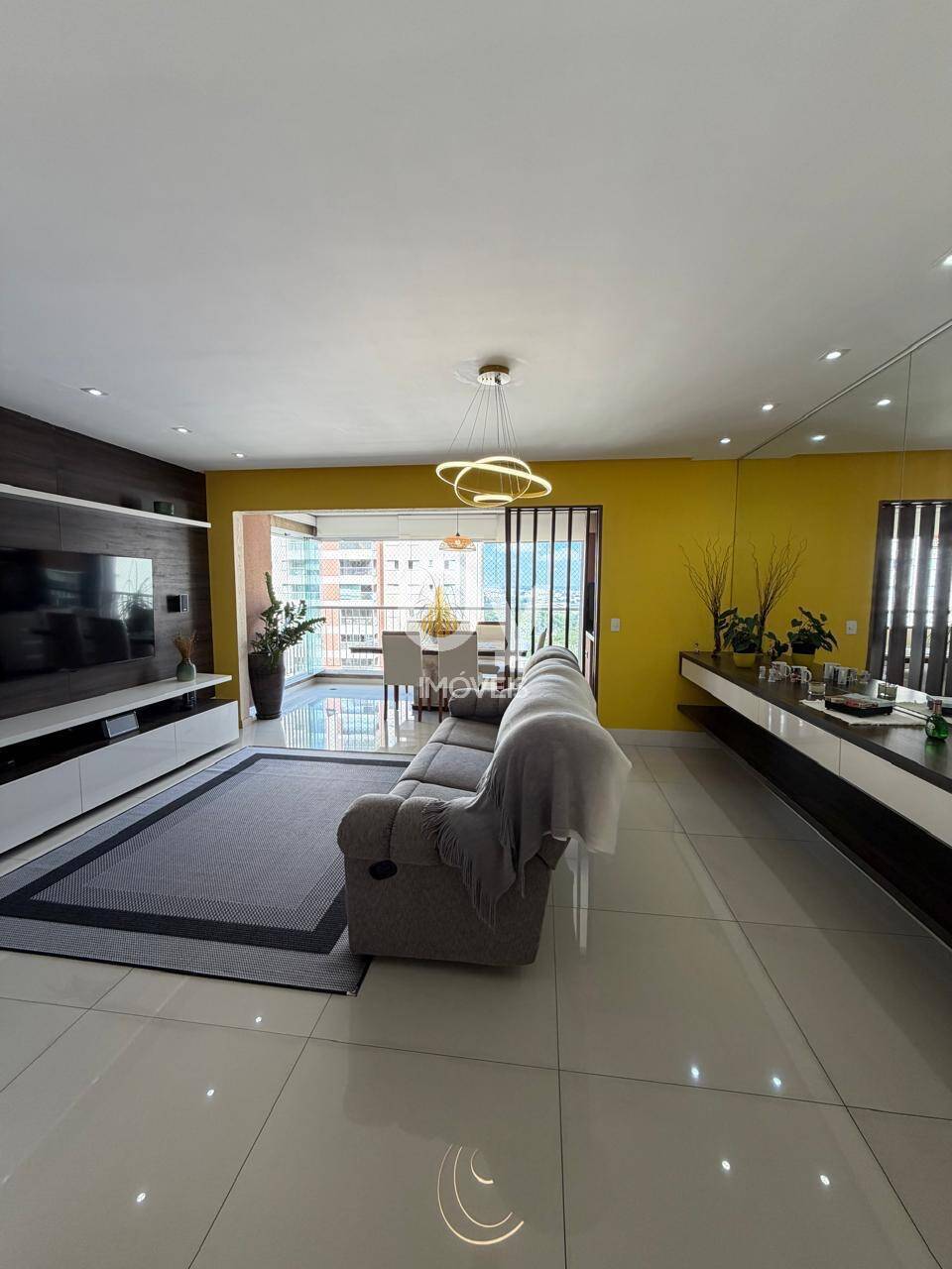 Apartamento 100m² Reformado à Venda no Splendor Garden | 3 Dormitórios