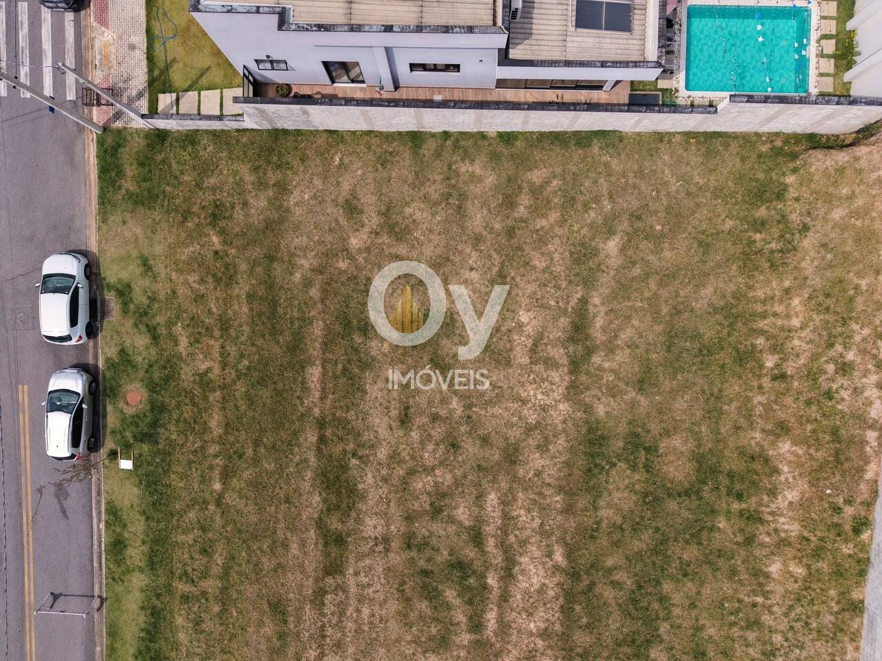 Terreno de 450 m² à Venda no Condomínio Vivant – Excelente Topografia