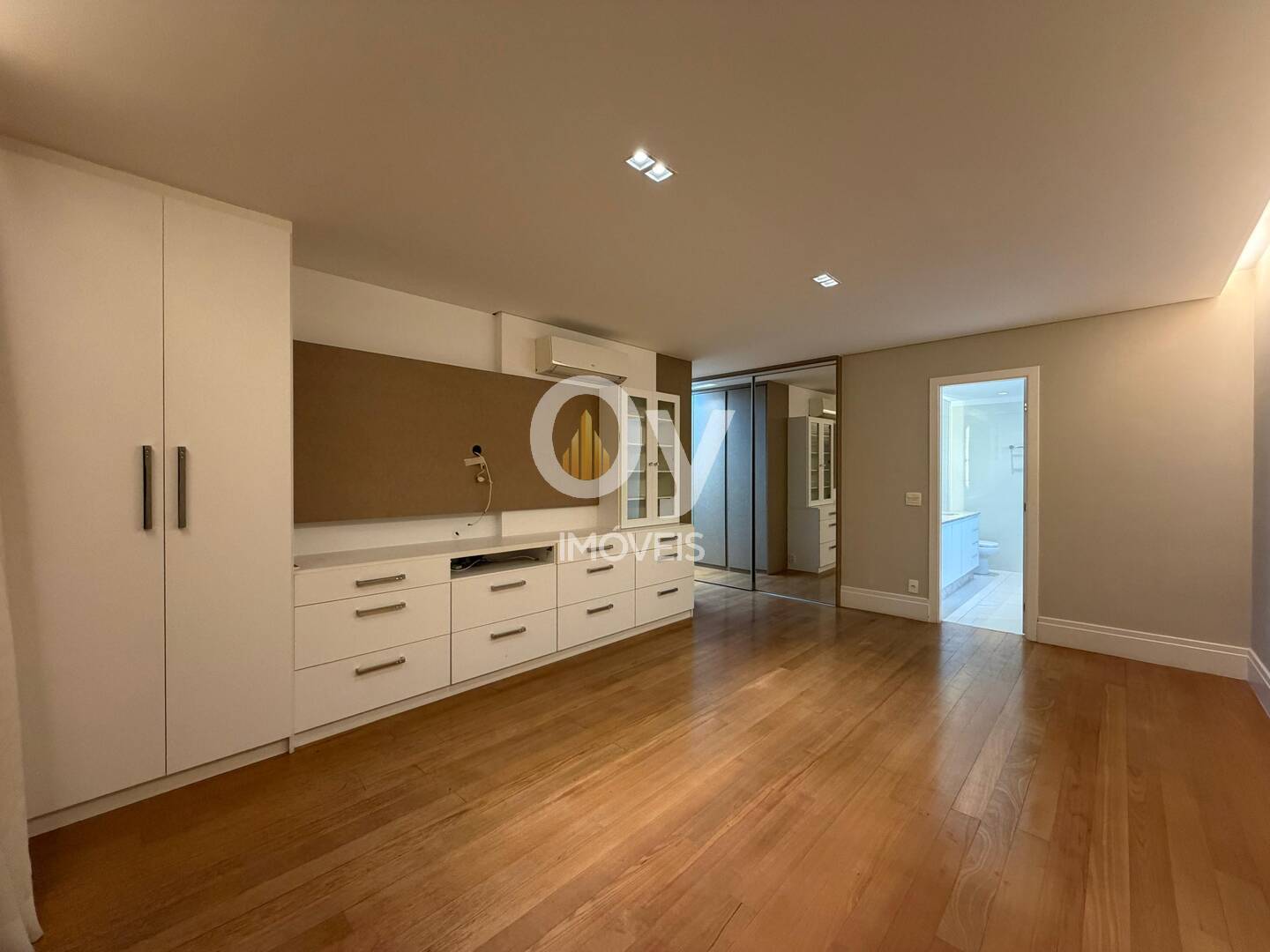 Apartamento Edifício Paesaggio SJC | 278m², 4 Suítes, Vista Livre e 4 Vagas