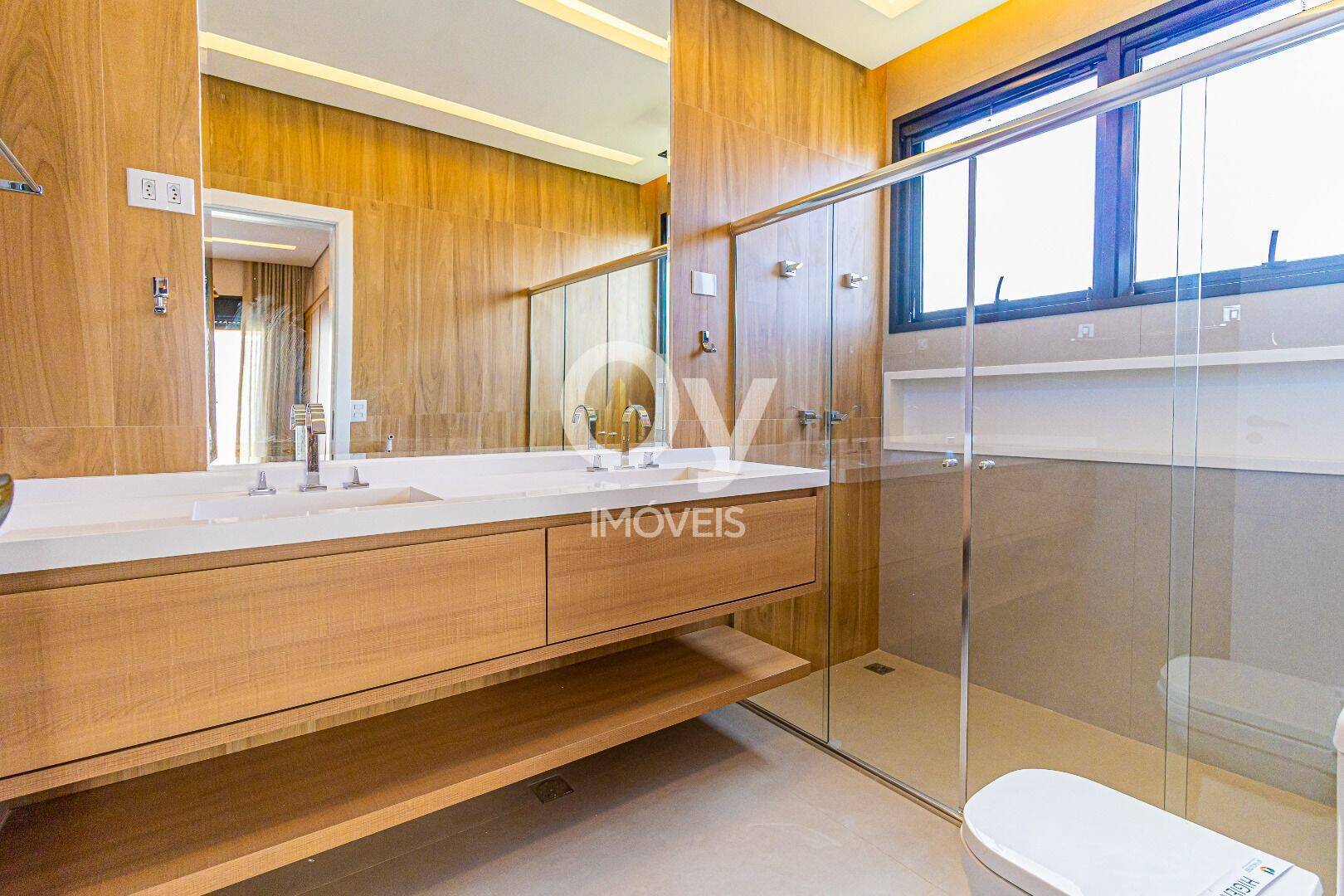 Sobrado com 3 dormitórios à venda, 337 m² por R$ 2.800.000,00 - Condomínio Residencial Monte Carlo - São José dos Campos/SP