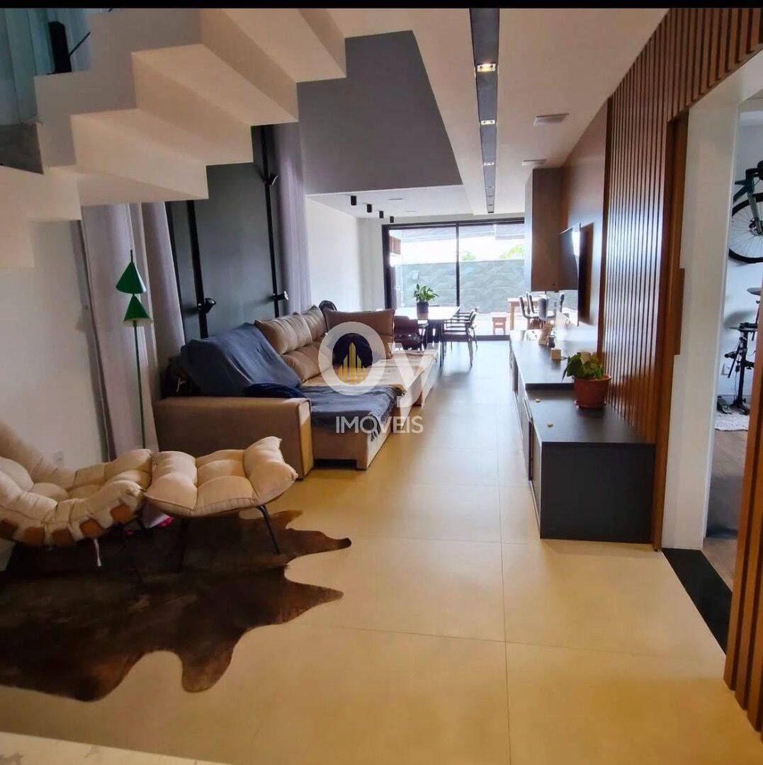 Sobrado com 3 dormitórios à venda, 280 m² por R$ 1.950.000,00 - Recanto dos Eucaliptos - São José dos Campos/SP