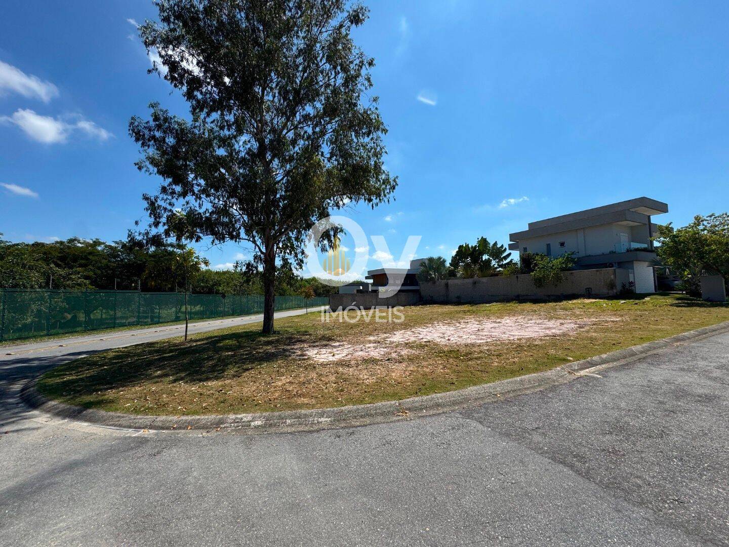Terreno à venda, 765 m² por R$ 1.100.000,00 - Urbanova - São José dos Campos/SP