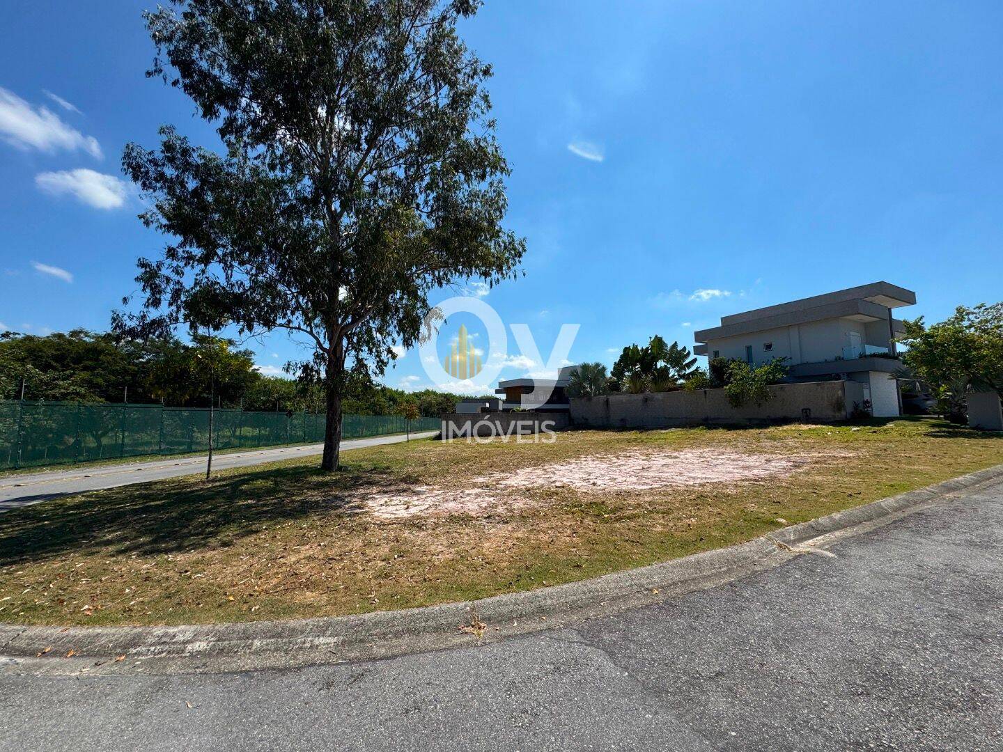Terreno à venda, 765 m² por R$ 1.100.000,00 - Urbanova - São José dos Campos/SP