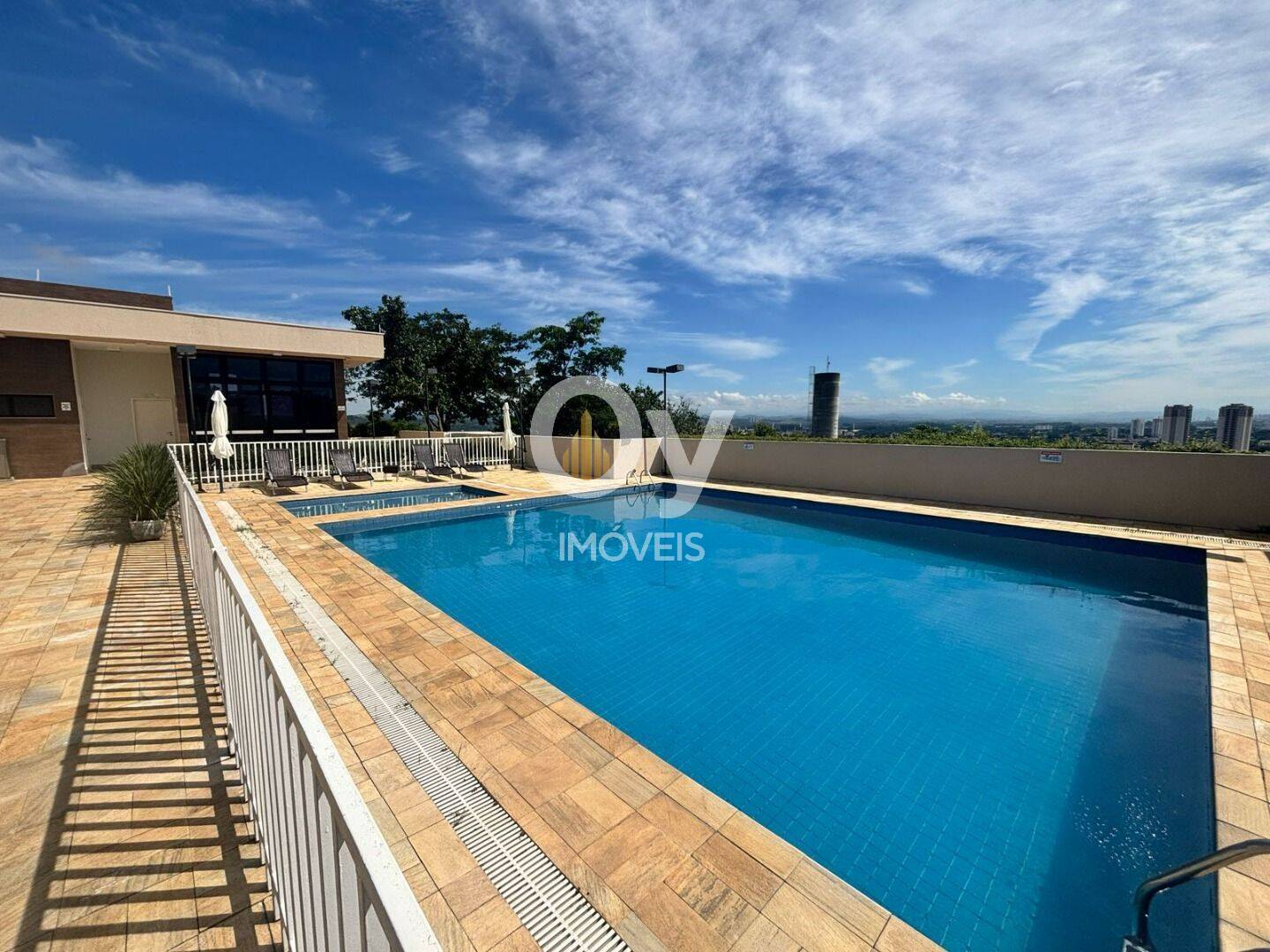 Sobrado com 3 dormitórios à venda, 204 m² por R$ 1.400.000,00 - Condomínio Residencial Fogaça	 - Jacareí/SP