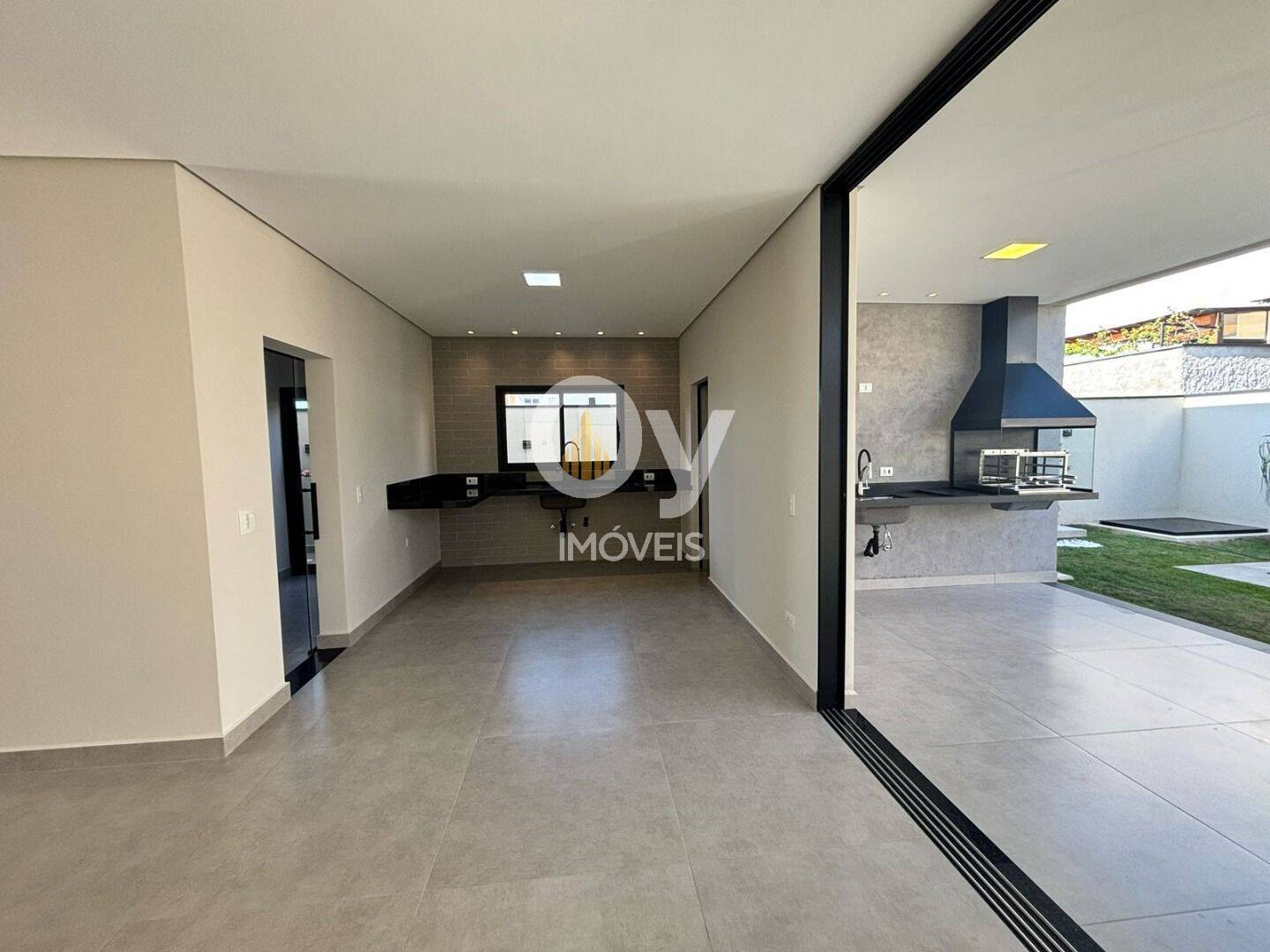 Sobrado com 3 dormitórios à venda, 204 m² por R$ 1.400.000,00 - Condomínio Residencial Fogaça	 - Jacareí/SP