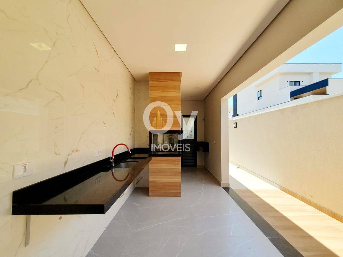 Casa com 3 dormitórios à venda, 143 m² por R$ 1.200.000 - Condomínio Residencial Fogaça - Jacareí/SP