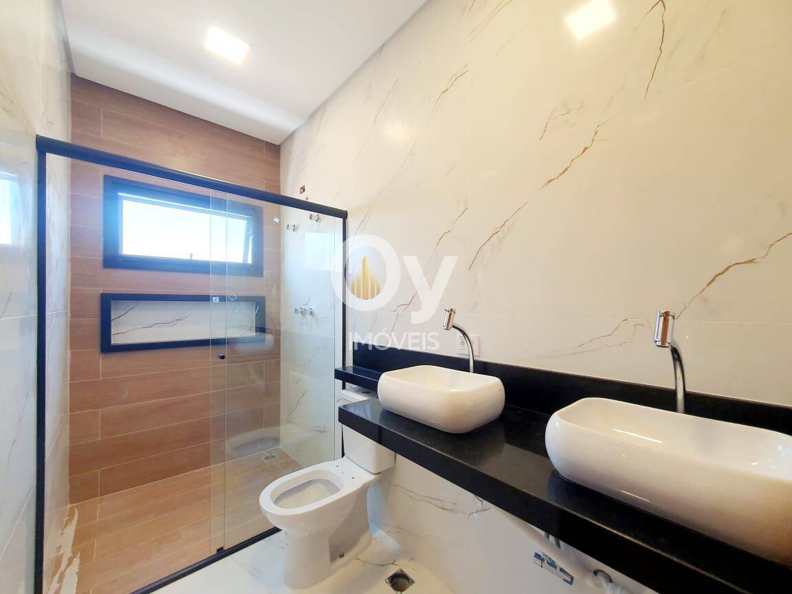Casa com 3 dormitórios à venda, 143 m² por R$ 1.200.000 - Condomínio Residencial Fogaça - Jacareí/SP