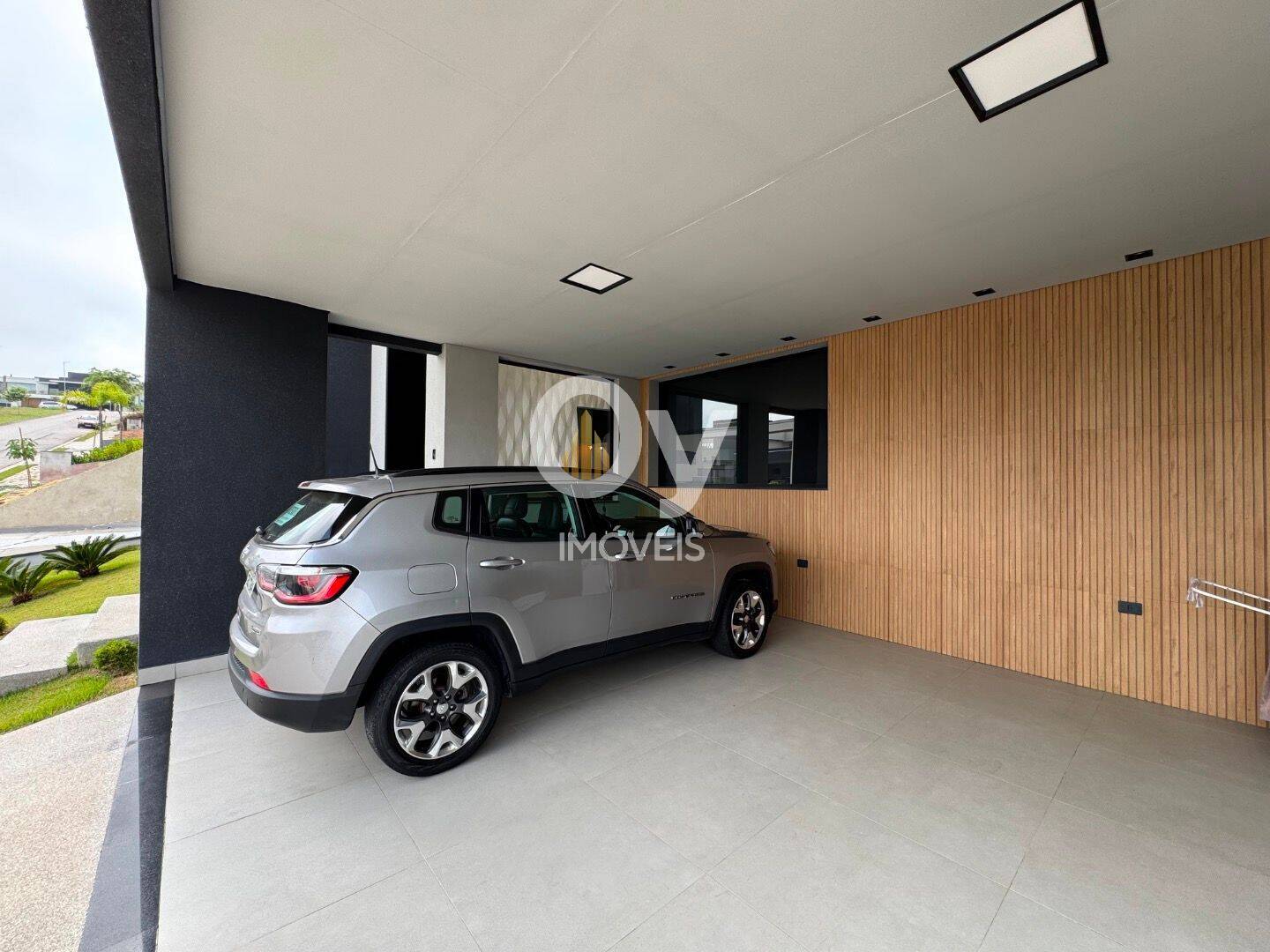 Casa com 3 dormitórios à venda, 330 m² por R$ 3.180.000 - Condomínio Residencial Colinas do Paratehy - São José dos Campos/SP