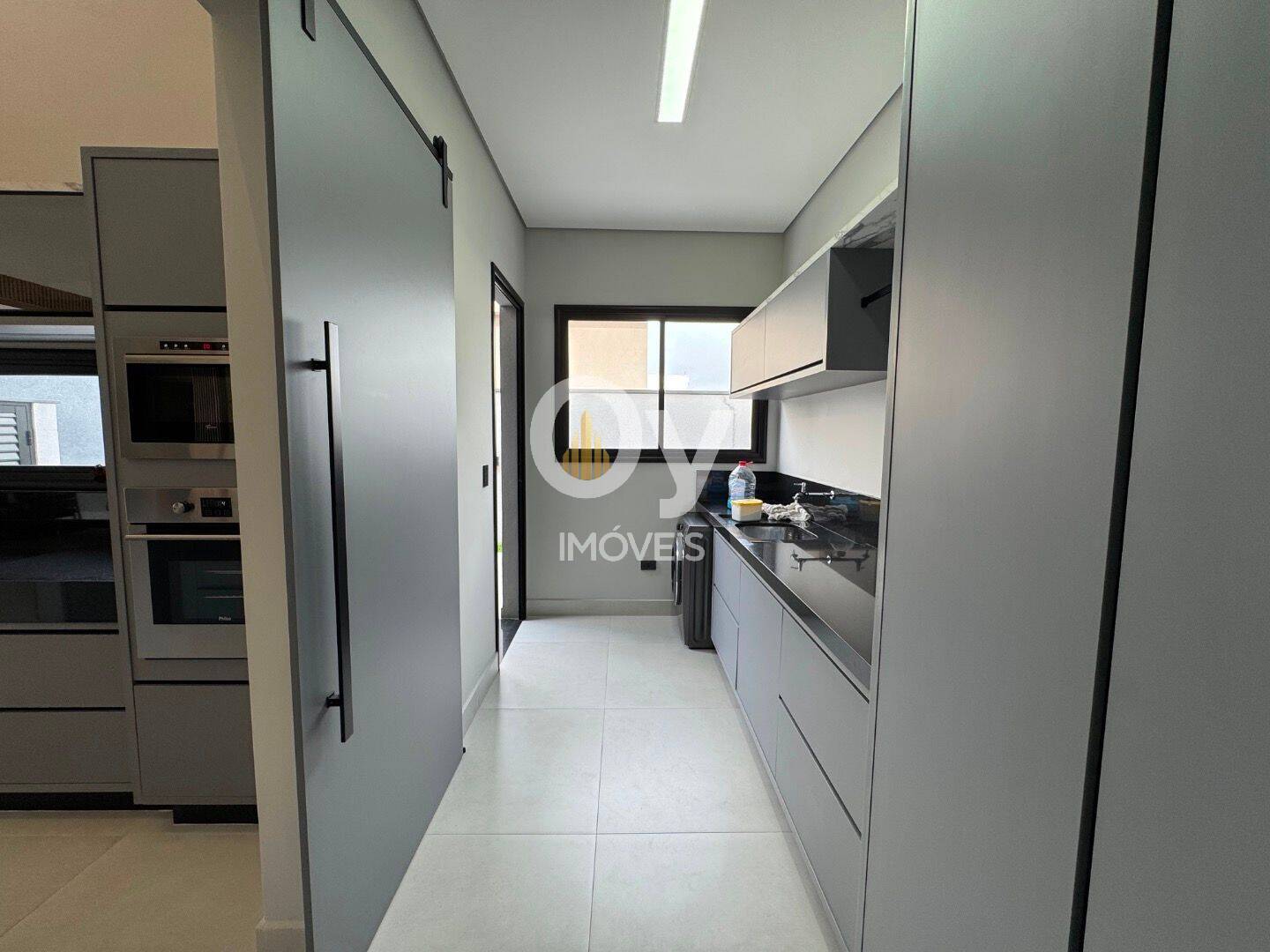 Casa com 3 dormitórios à venda, 330 m² por R$ 3.180.000 - Condomínio Residencial Colinas do Paratehy - São José dos Campos/SP