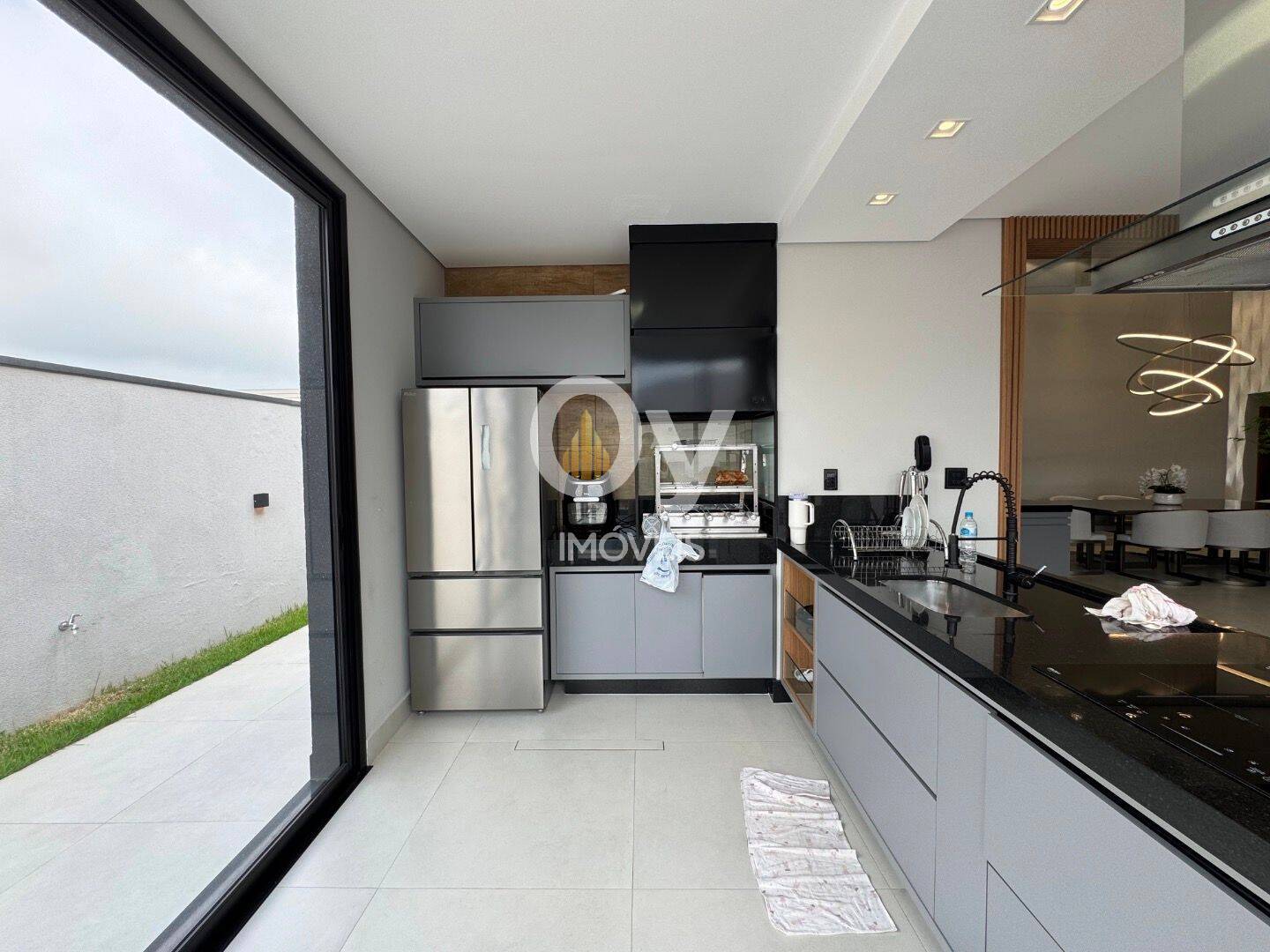 Casa com 3 dormitórios à venda, 330 m² por R$ 3.180.000 - Condomínio Residencial Colinas do Paratehy - São José dos Campos/SP