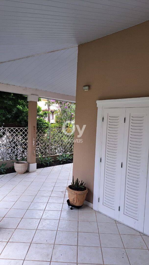 Casa com 3 dormitórios para alugar, 268 m² por R$ 8.726,67/mês - Urbanova - São José dos Campos/SP