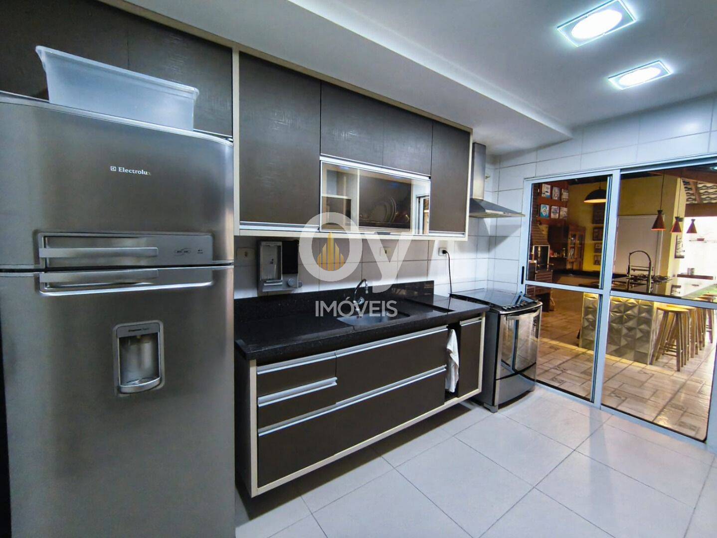 Sobrado com 3 dormitórios à venda, 175 m² por R$ 1.400.000,00 - Villa Branca - Jacareí/SP