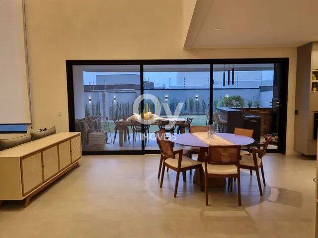 Sobrado com 4 dormitórios à venda, 267 m² por R$ 2.650.000 - Loteamento Vivant Urbanova - São José dos Campos/SP
