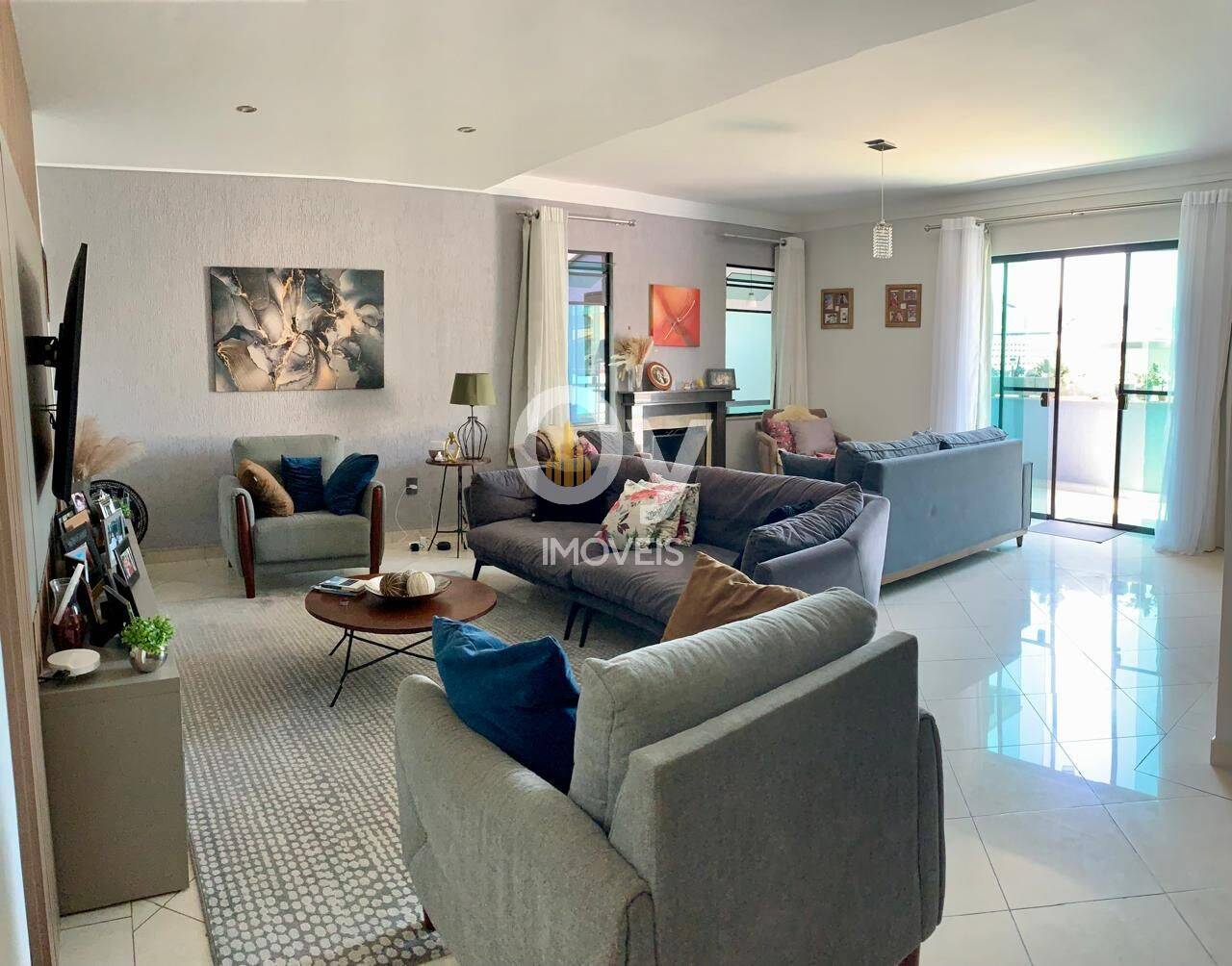 Sobrado com 3 dormitórios à venda, 263 m² por R$ 1.600.000,00 - Jardim Coleginho - Jacareí/SP