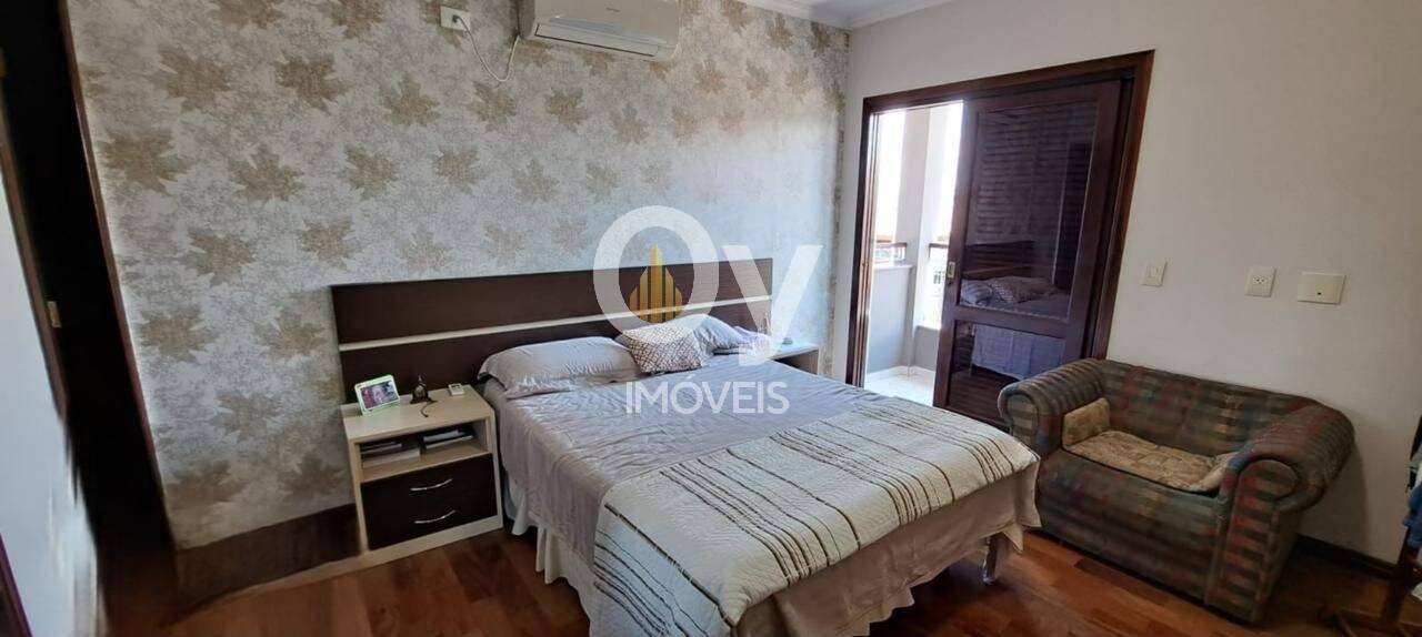 Sobrado com 4 dormitórios à venda, 207 m² por R$ 1.750.000,00 - Urbanova - São José dos Campos/SP
