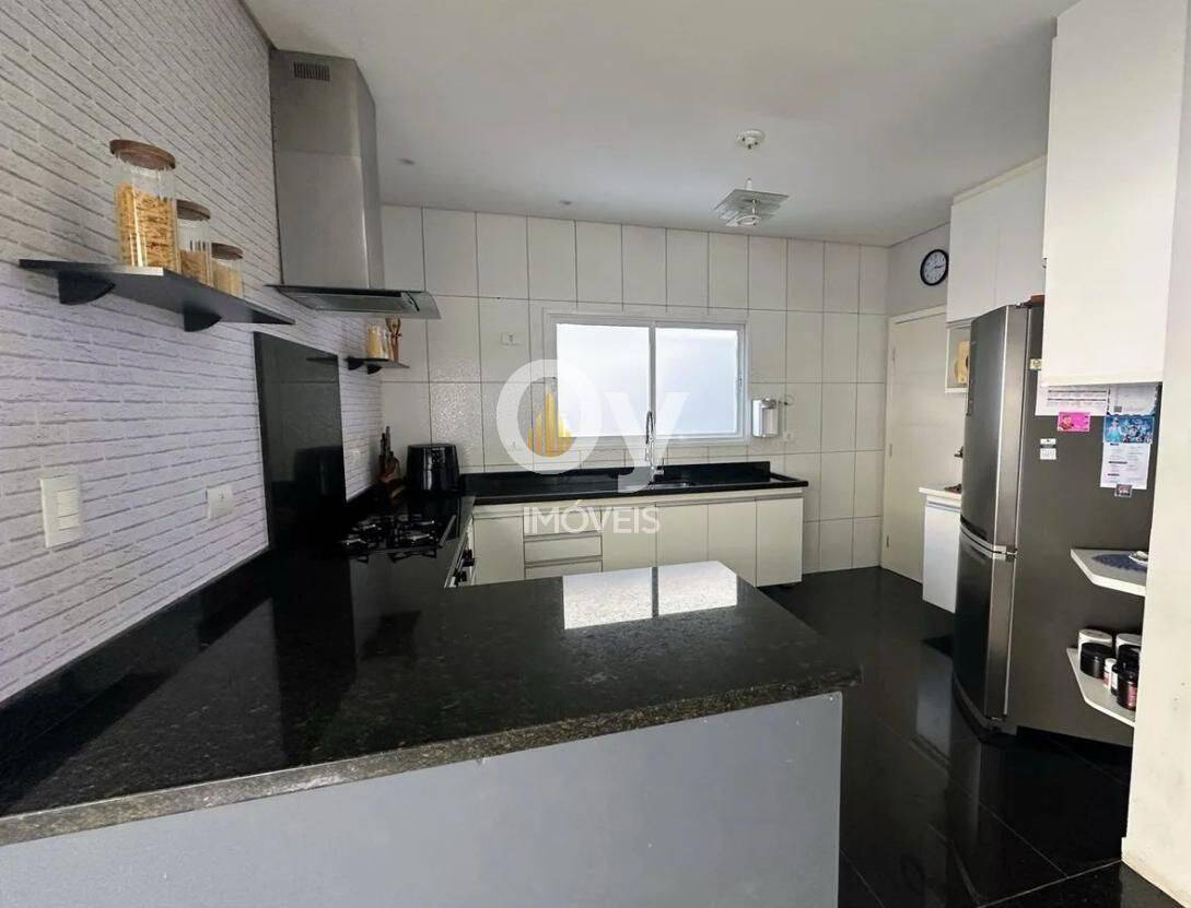 Sobrado com 3 dormitórios à venda, 222 m² por R$ 1.795.000,00 - Jardim Crystal Park - Jacareí/SP
