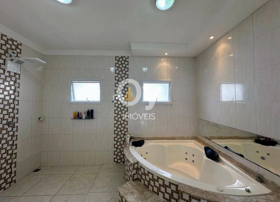 Sobrado com 3 dormitórios à venda, 222 m² por R$ 1.795.000,00 - Jardim Crystal Park - Jacareí/SP