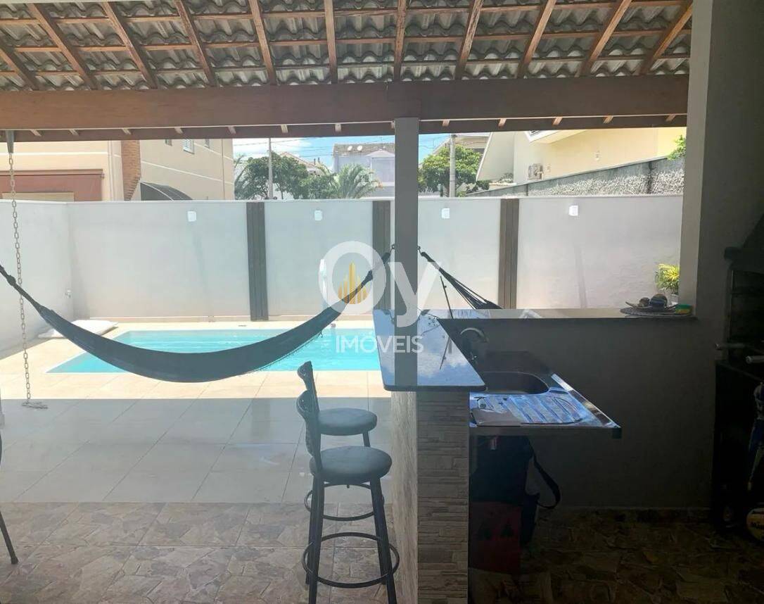 Sobrado com 3 dormitórios à venda, 222 m² por R$ 1.795.000,00 - Jardim Crystal Park - Jacareí/SP