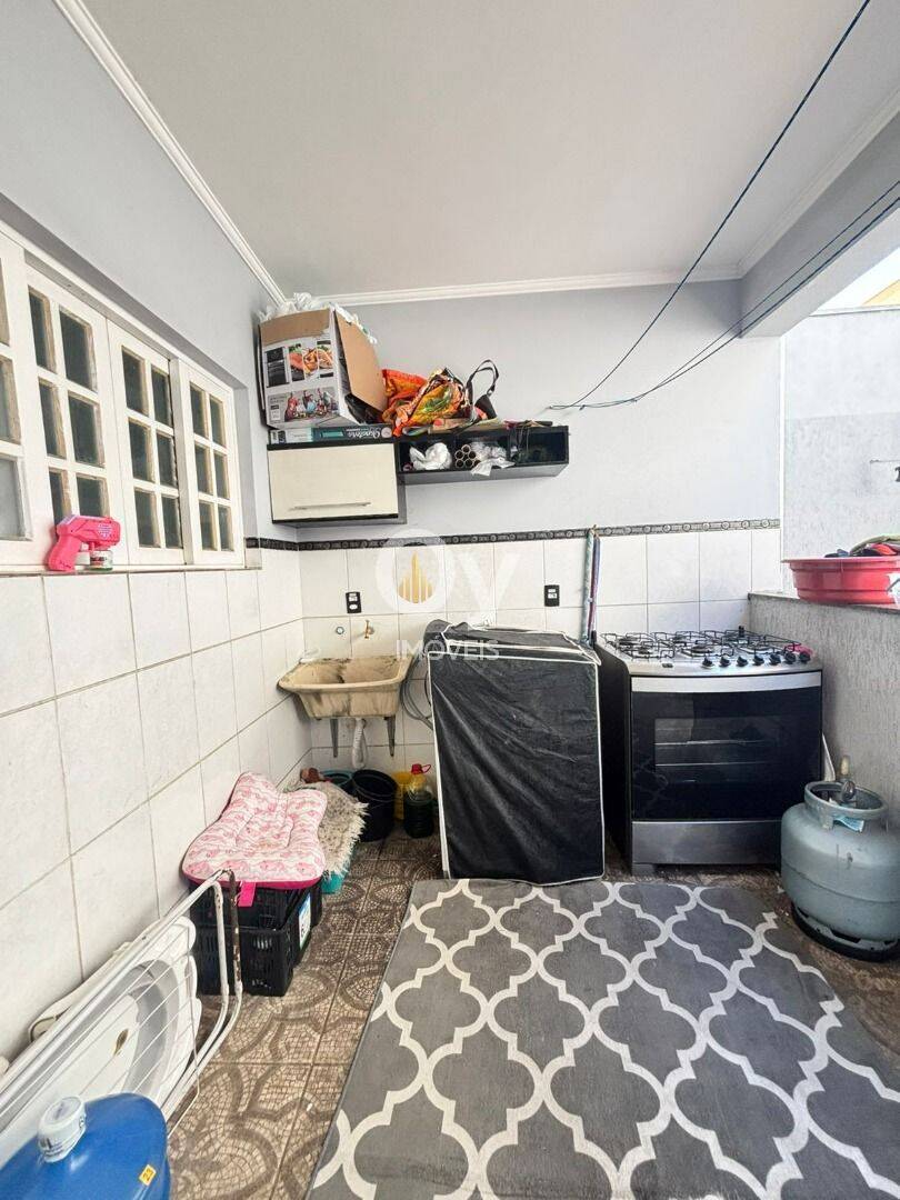 Sobrado com 3 dormitórios à venda, 150 m² por R$ 720.000,00 - Jardim das Indústrias - São José dos Campos/SP
