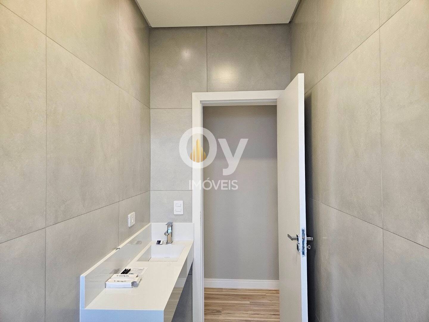 Casa com 3 dormitórios à venda, 162 m² por R$ 1.150.000,00 - Condomínio Terras do Vale - Caçapava/SP
