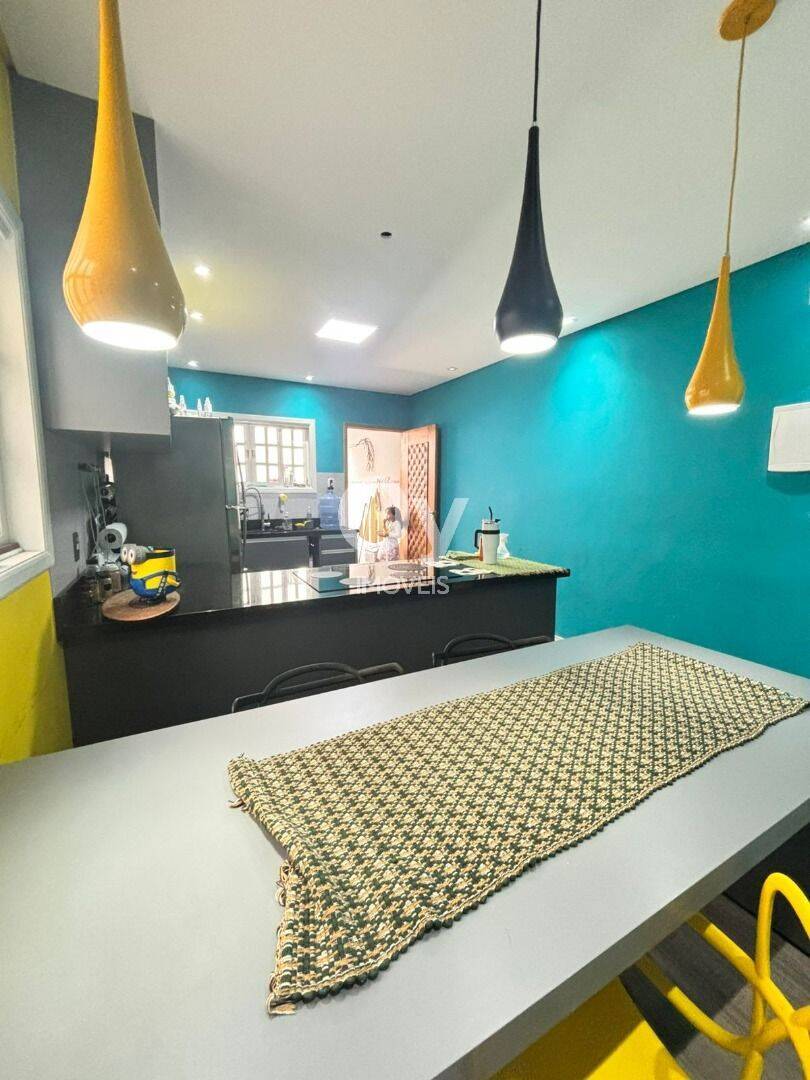 Sobrado com 3 dormitórios à venda, 150 m² por R$ 720.000,00 - Jardim das Indústrias - São José dos Campos/SP