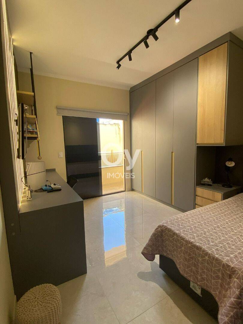 Sobrado com 3 dormitórios à venda, 165 m² por R$ 907.000,00 - Jardim das Indústrias - São José dos Campos/SP