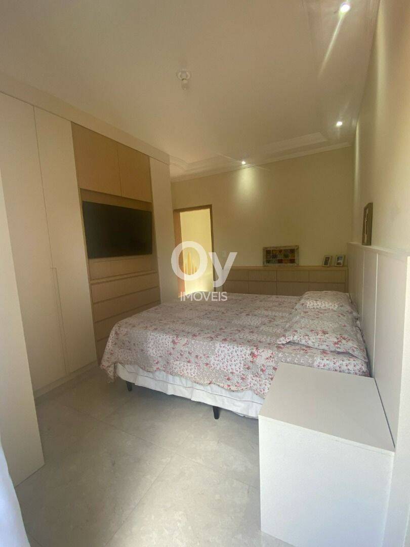 Sobrado com 3 dormitórios à venda, 165 m² por R$ 907.000,00 - Jardim das Indústrias - São José dos Campos/SP