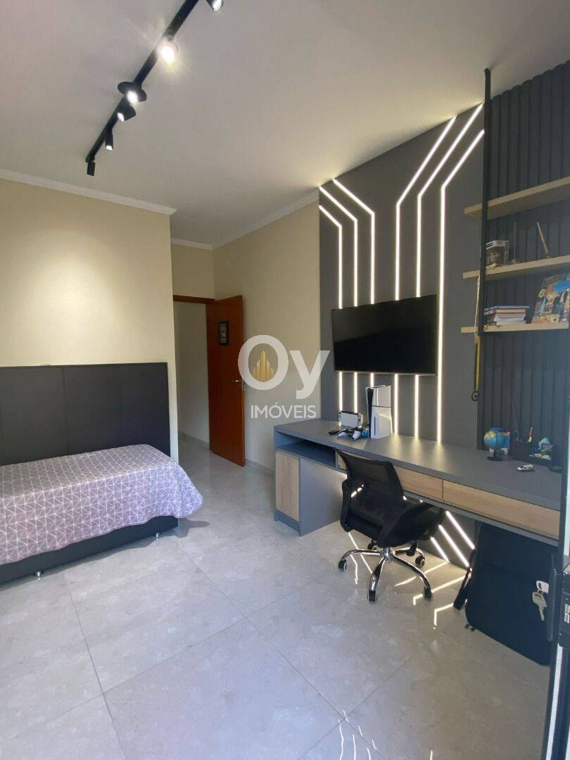 Sobrado com 3 dormitórios à venda, 165 m² por R$ 907.000,00 - Jardim das Indústrias - São José dos Campos/SP