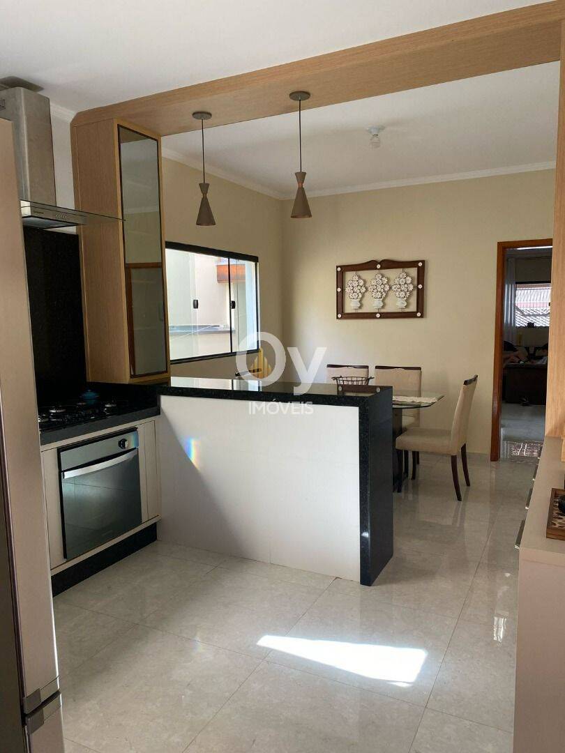 Sobrado com 3 dormitórios à venda, 165 m² por R$ 907.000,00 - Jardim das Indústrias - São José dos Campos/SP