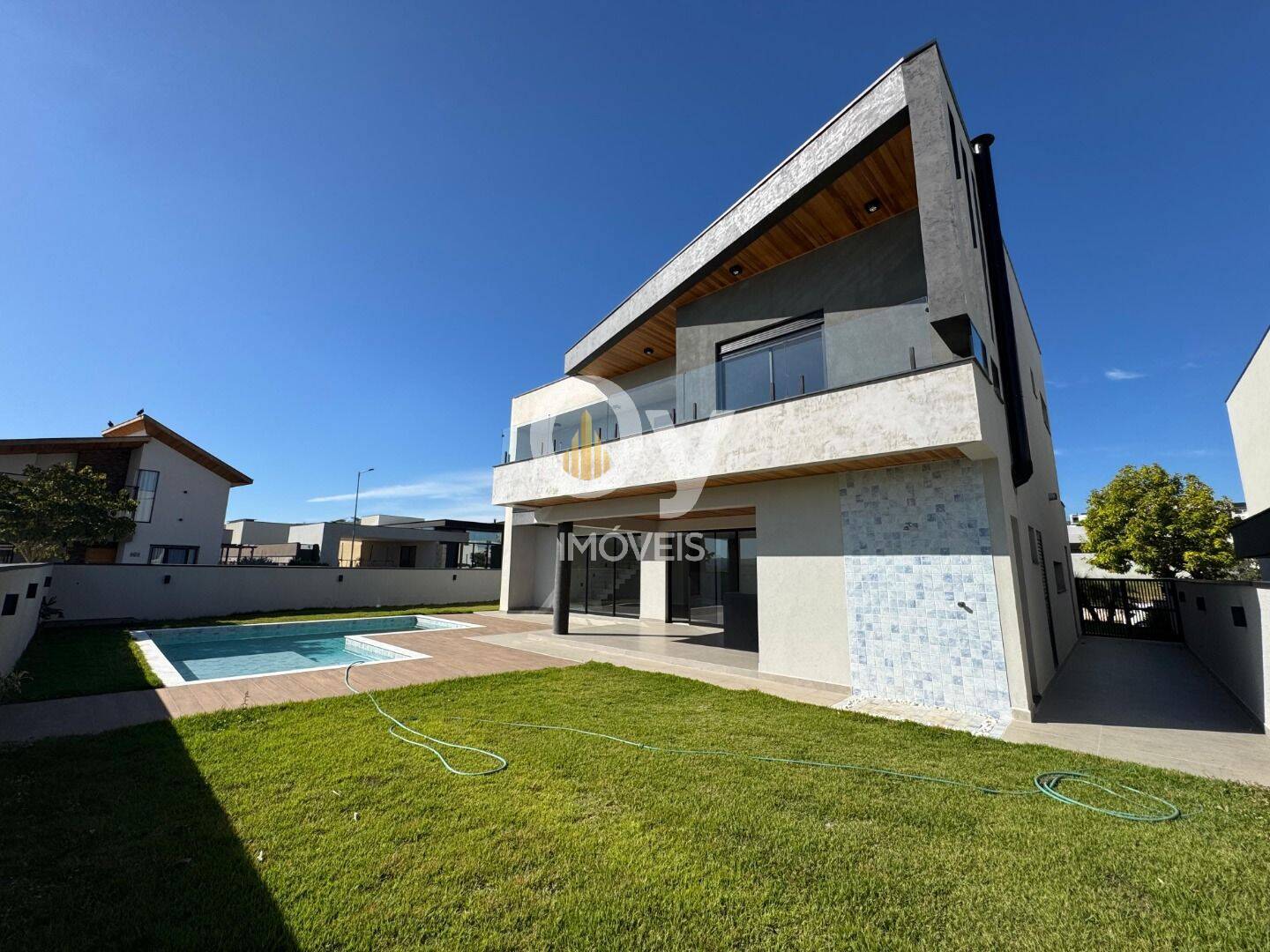 Sobrado com 6 dormitórios à venda, 400 m² por R$ 3.500.000,00 - Urbanova - São José dos Campos/SP