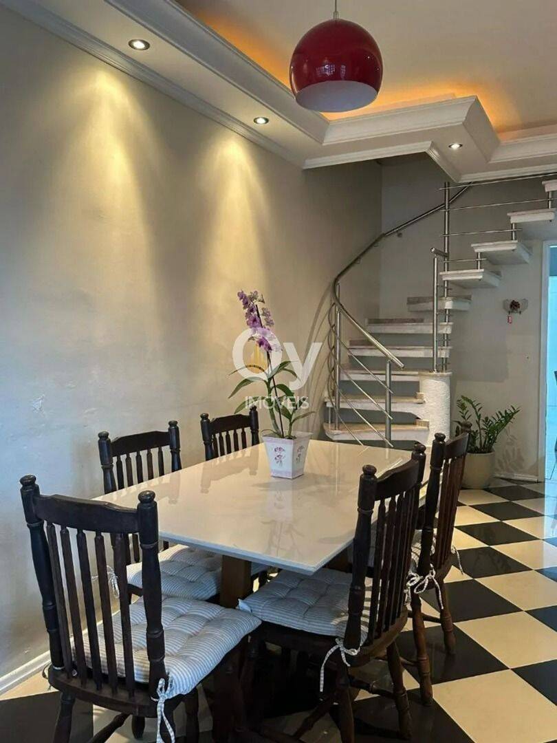 Sobrado à venda, 250 m² por R$ 932.000,00 - Jardim Uirá - São José dos Campos/SP